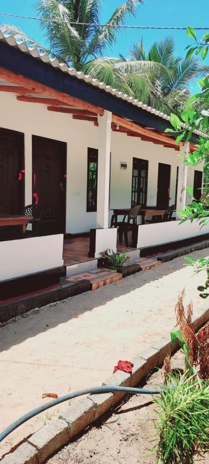 Nilaveli Beach Rooms מראה חיצוני תמונה